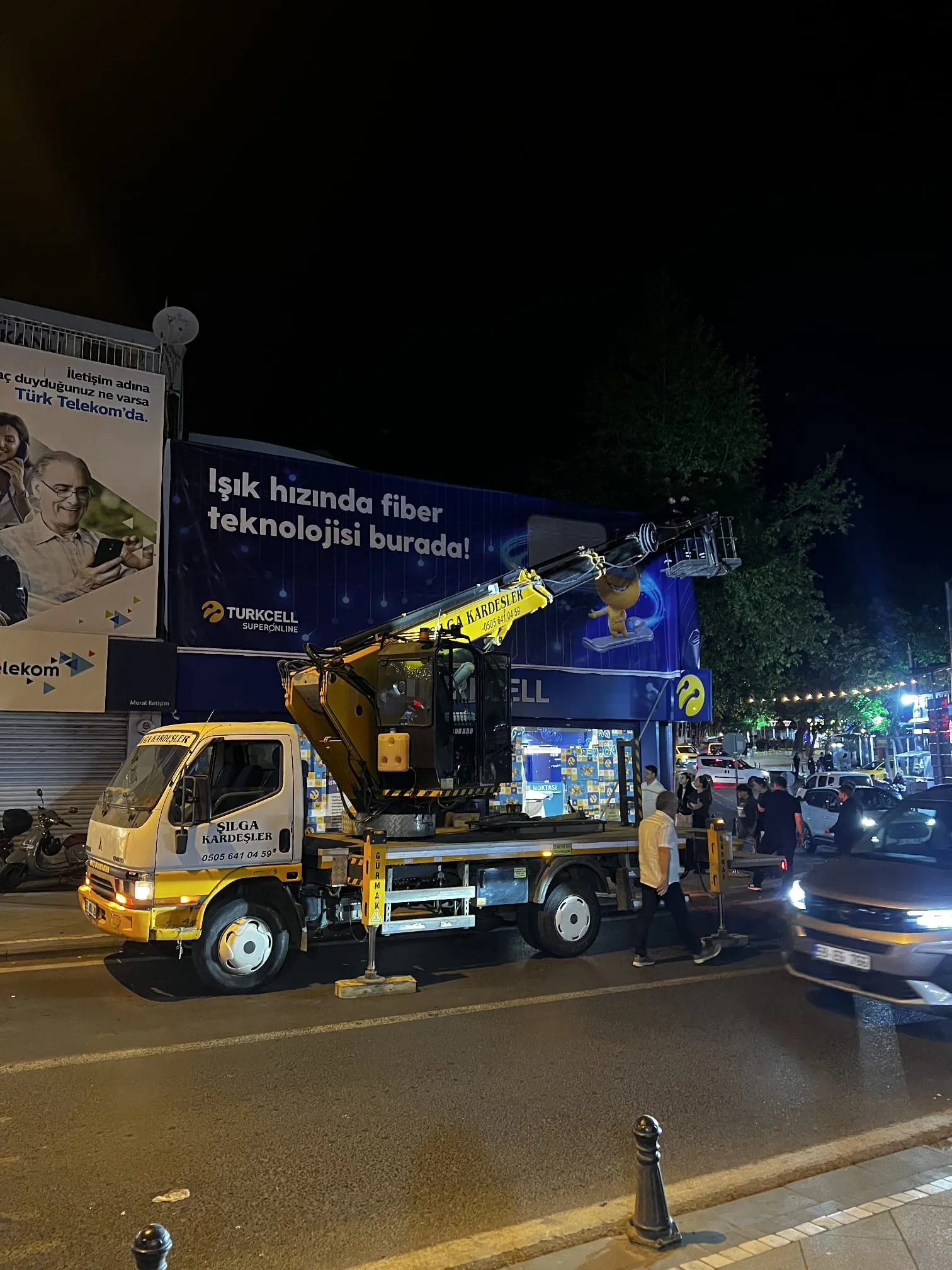 Reklam Tabela Montajı Vinç